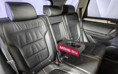 Volkswagen Touareg III, 2013 год, 2 099 000 рублей, 17 фотография