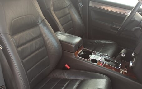 Volkswagen Touareg III, 2008 год, 1 150 000 рублей, 18 фотография