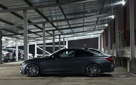 BMW M4, 2018 год, 4 190 000 рублей, 4 фотография