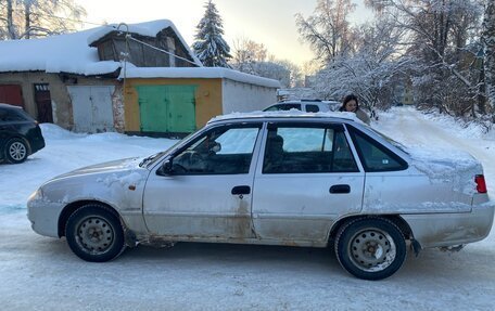 Daewoo Nexia I рестайлинг, 2010 год, 4 фотография