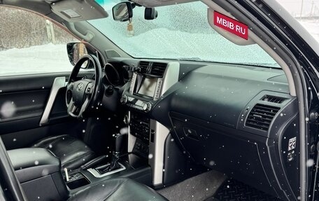 Toyota Land Cruiser Prado 150 рестайлинг 2, 2009 год, 2 800 000 рублей, 2 фотография