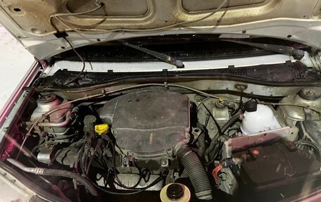 Renault Logan I, 2006 год, 147 000 рублей, 7 фотография