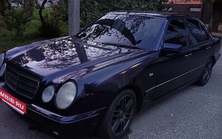 Mercedes-Benz E-Класс, 1998 год, 400 000 рублей, 4 фотография