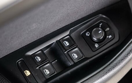 Volkswagen Passat B8 рестайлинг, 2015 год, 1 598 000 рублей, 16 фотография