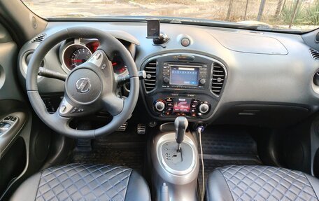 Nissan Juke II, 2011 год, 1 090 000 рублей, 10 фотография
