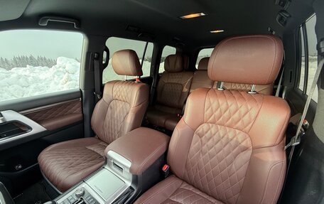 Toyota Land Cruiser 200, 2016 год, 6 500 000 рублей, 8 фотография