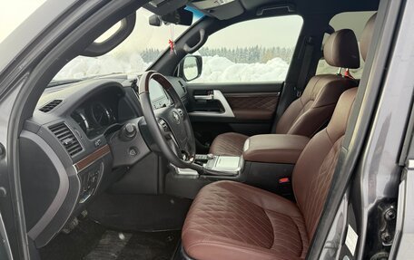Toyota Land Cruiser 200, 2016 год, 6 500 000 рублей, 7 фотография