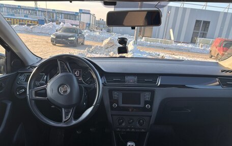 Skoda Rapid I, 2015 год, 750 000 рублей, 6 фотография