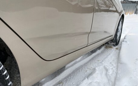 Hyundai Solaris II рестайлинг, 2011 год, 940 000 рублей, 5 фотография