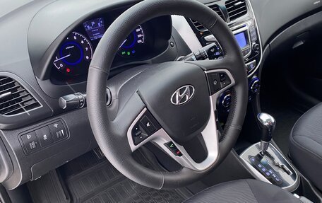 Hyundai Solaris II рестайлинг, 2011 год, 940 000 рублей, 14 фотография