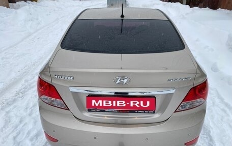 Hyundai Solaris II рестайлинг, 2011 год, 940 000 рублей, 8 фотография