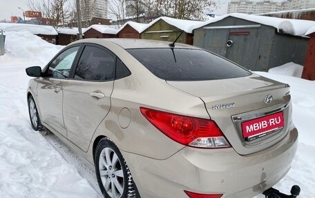 Hyundai Solaris II рестайлинг, 2011 год, 940 000 рублей, 9 фотография