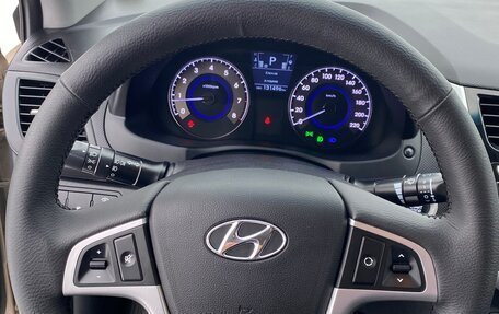 Hyundai Solaris II рестайлинг, 2011 год, 940 000 рублей, 22 фотография