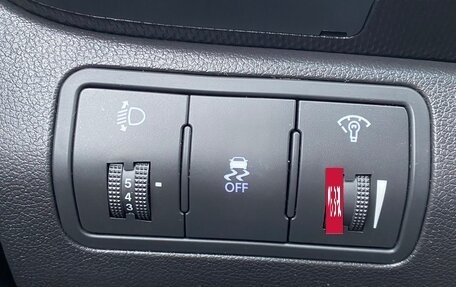 Hyundai Solaris II рестайлинг, 2011 год, 940 000 рублей, 23 фотография