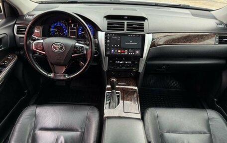 Toyota Camry, 2017 год, 1 970 000 рублей, 7 фотография