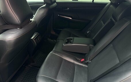 Toyota Camry, 2017 год, 1 970 000 рублей, 13 фотография