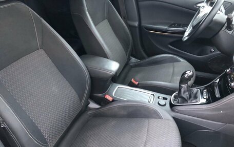 Opel Astra K, 2018 год, 1 200 000 рублей, 10 фотография