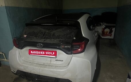 Toyota Yaris, 2021 год, 3 300 000 рублей, 11 фотография