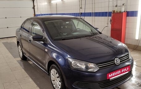 Volkswagen Polo VI (EU Market), 2012 год, 700 000 рублей, 5 фотография