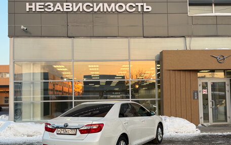 Toyota Camry, 2014 год, 1 680 000 рублей, 3 фотография