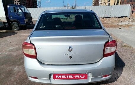 Renault Logan II, 2018 год, 550 000 рублей, 3 фотография