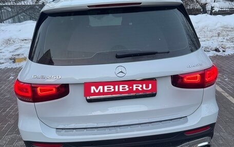 Mercedes-Benz GLB, 2021 год, 4 200 000 рублей, 8 фотография