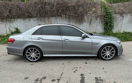 Mercedes-Benz E-Класс, 2013 год, 2 900 000 рублей, 3 фотография