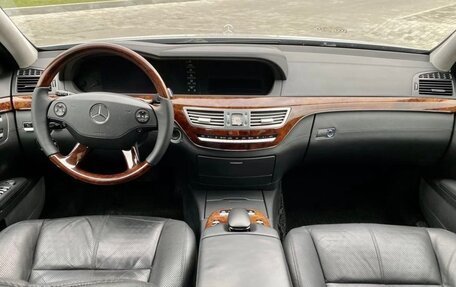 Mercedes-Benz S-Класс, 2005 год, 1 000 000 рублей, 10 фотография