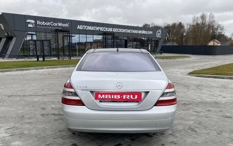 Mercedes-Benz S-Класс, 2005 год, 1 000 000 рублей, 4 фотография