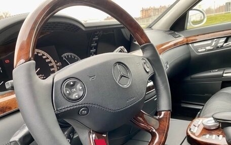 Mercedes-Benz S-Класс, 2005 год, 1 000 000 рублей, 2 фотография