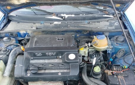 Volkswagen Polo III рестайлинг, 2001 год, 115 000 рублей, 10 фотография