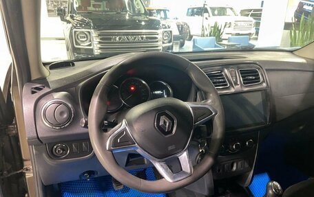 Renault Logan II, 2020 год, 900 000 рублей, 17 фотография