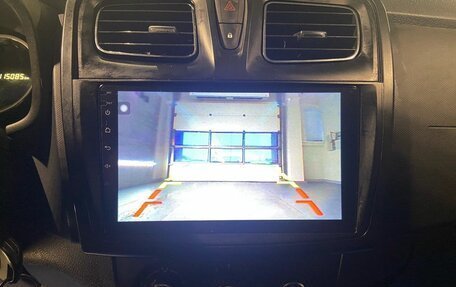 Renault Logan II, 2020 год, 900 000 рублей, 21 фотография