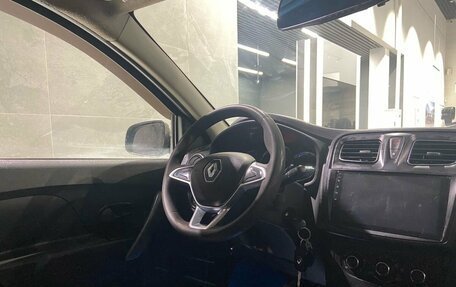 Renault Logan II, 2020 год, 900 000 рублей, 26 фотография