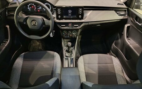 Skoda Rapid I, 2020 год, 1 300 000 рублей, 13 фотография