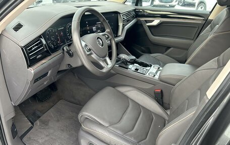 Volkswagen Touareg III, 2019 год, 4 595 000 рублей, 9 фотография