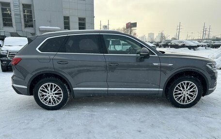 Volkswagen Touareg III, 2019 год, 4 595 000 рублей, 8 фотография