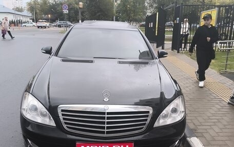 Mercedes-Benz S-Класс, 2005 год, 1 150 000 рублей, 1 фотография