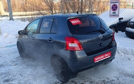 Toyota Yaris III рестайлинг, 2008 год, 625 000 рублей, 1 фотография