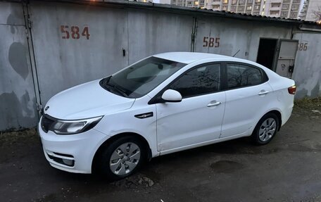 KIA Rio III рестайлинг, 2016 год, 500 000 рублей, 2 фотография