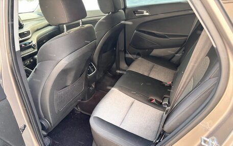 Hyundai Tucson III, 2019 год, 2 300 000 рублей, 12 фотография