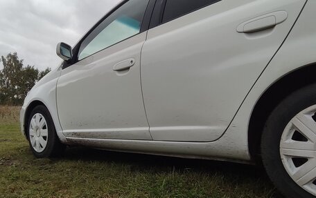 Toyota Platz, 2001 год, 400 000 рублей, 3 фотография