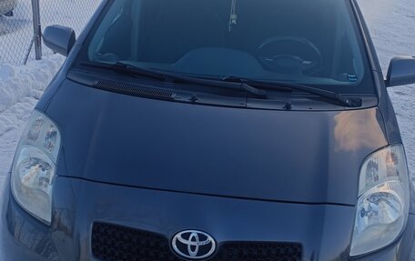 Toyota Yaris III рестайлинг, 2008 год, 625 000 рублей, 4 фотография