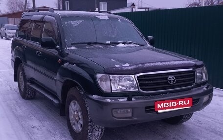 Toyota Land Cruiser 100 рестайлинг 2, 2000 год, 1 500 000 рублей, 2 фотография