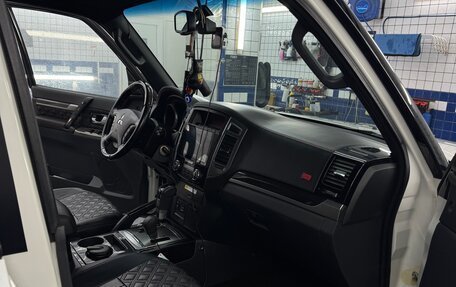 Mitsubishi Pajero IV, 2019 год, 3 400 000 рублей, 10 фотография