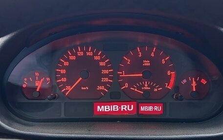 BMW 3 серия, 2002 год, 650 000 рублей, 10 фотография