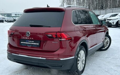 Volkswagen Tiguan II, 2021 год, 3 199 000 рублей, 7 фотография