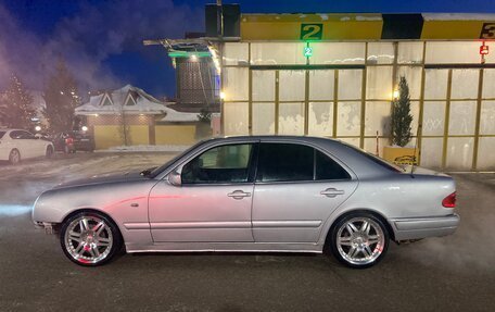 Mercedes-Benz E-Класс, 1996 год, 390 000 рублей, 1 фотография