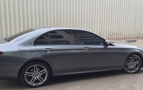 Mercedes-Benz E-Класс, 2017 год, 2 750 000 рублей, 7 фотография