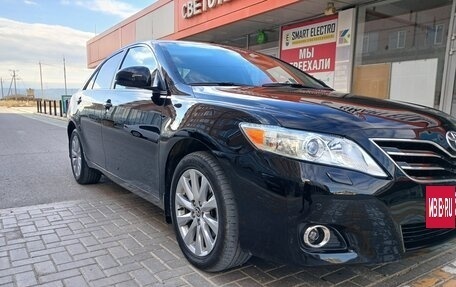Toyota Camry, 2011 год, 1 250 000 рублей, 2 фотография